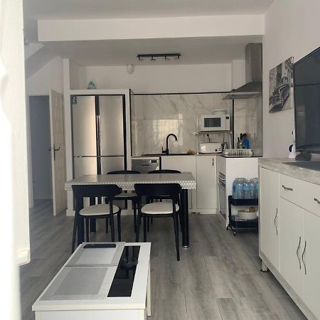Casa De La Playa Villa ตอร์เรเวียคา ภายนอก รูปภาพ
