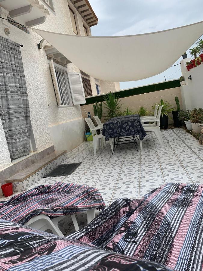 Casa De La Playa Villa ตอร์เรเวียคา ภายนอก รูปภาพ