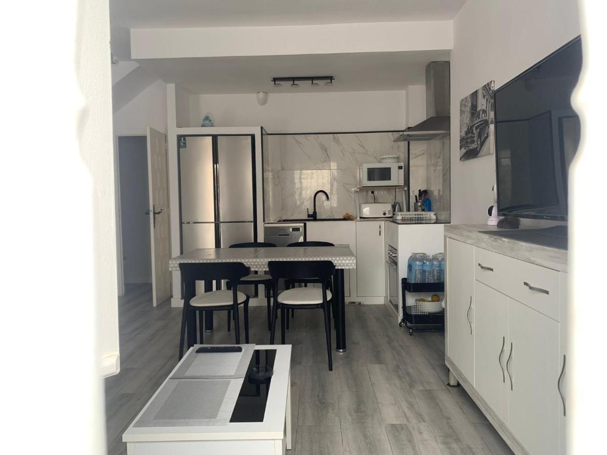 Casa De La Playa Villa ตอร์เรเวียคา ภายนอก รูปภาพ